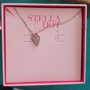 Stella & Dot heart necklace nwt